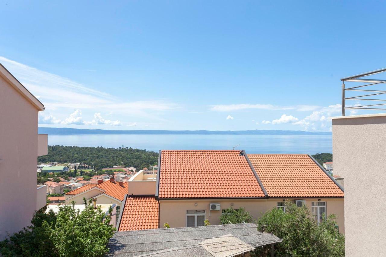 Apartments Dora Makarska Bagian luar foto